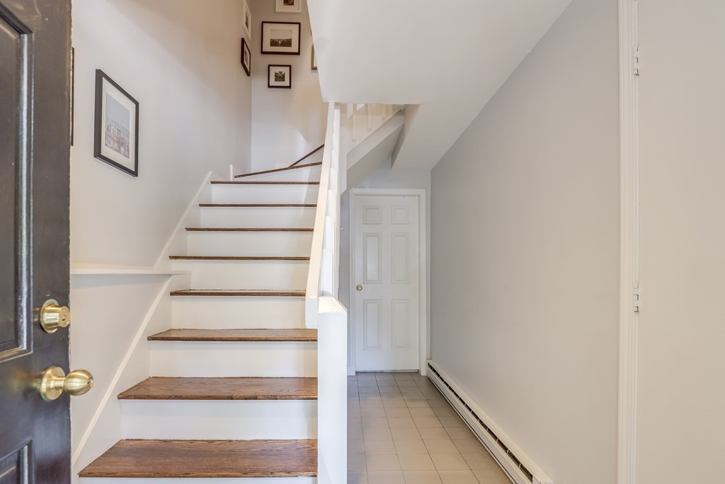 154 West 3rd Street, Unit 154 Boston, MA 02127 - Photo 26 of 26 a view of entryway