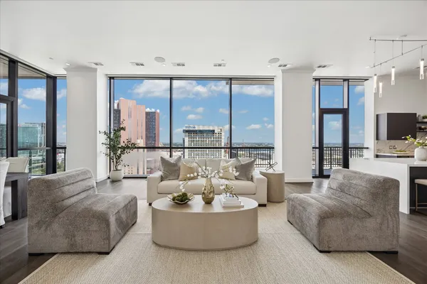 $1,549,000 | 1211 Caroline Street, Unit 1901, Houston, TX 77002