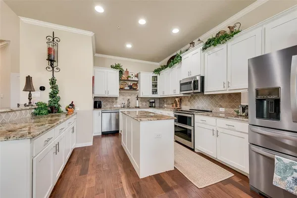 $289,000 | 1217 Summerset Lane, Burleson, TX 76028