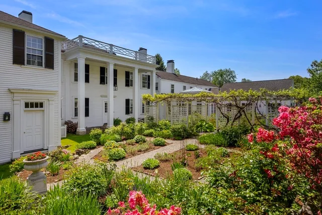 $2,595,000 | 427 Concord Road, Sudbury, MA 01776