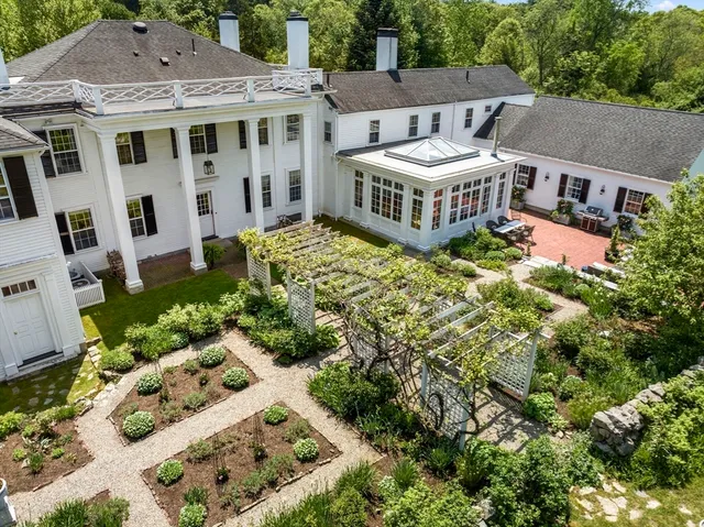 $2,595,000 | 427 Concord Road, Sudbury, MA 01776