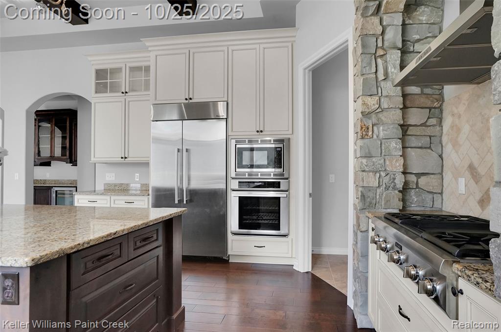 2821 South Addison Circle Rochester, MI 48306 - Photo 23 of 57 Gallery Image 23