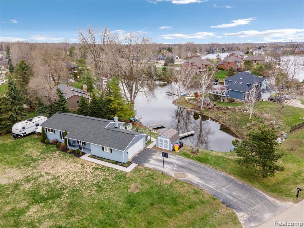355 Sanders Road Oxford, MI 48371 - Photo 3 of 56