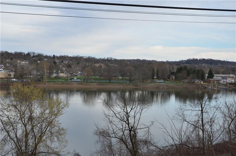 2288 Freeport Road Pittsburgh, PA 15238 - Photo 16 of 18 Gallery Image 16