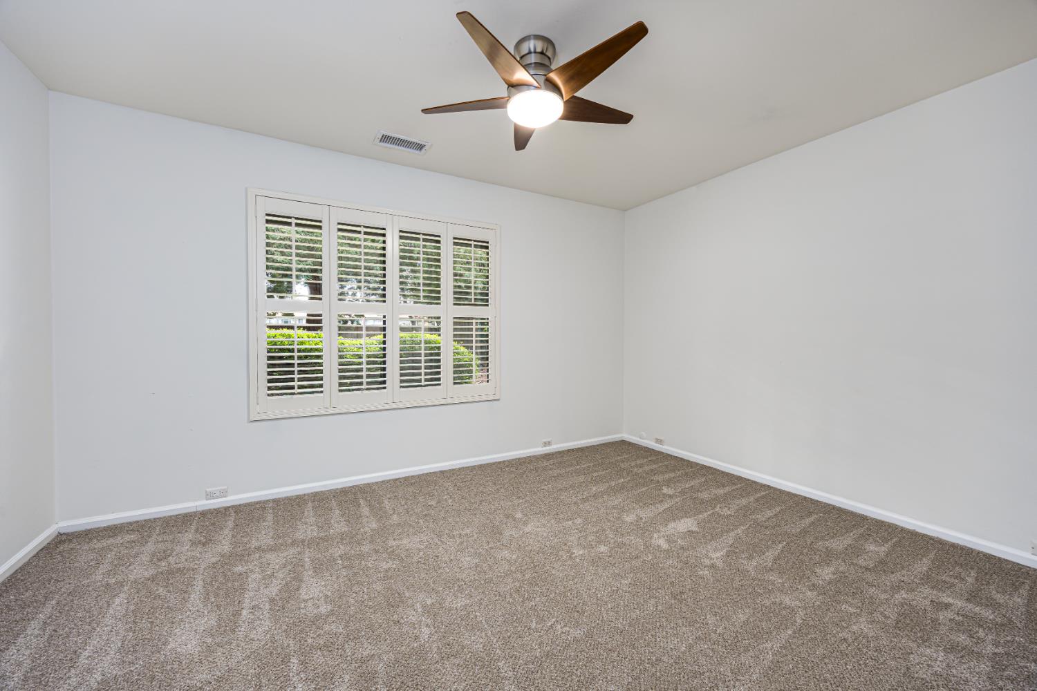 413 East Ranch Road Sacramento, CA 95825 - Photo 27 of 42