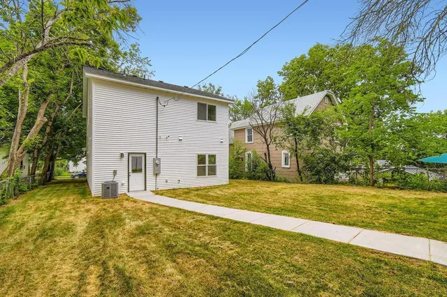 $359,900 | 120 Case Avenue East, St. Paul, MN 55117