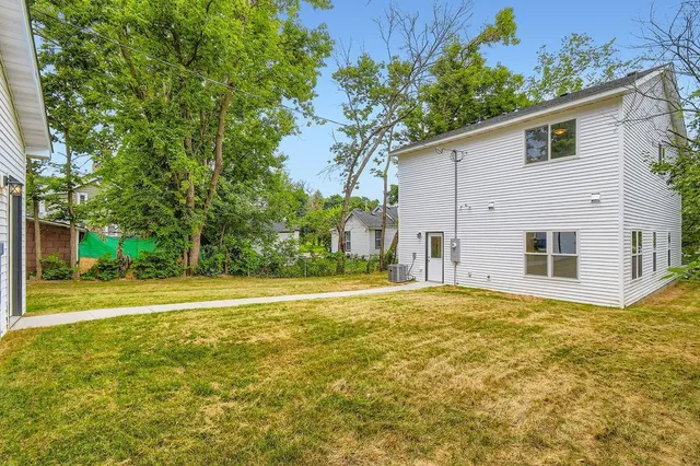 $359,900 | 120 Case Avenue East, St. Paul, MN 55117