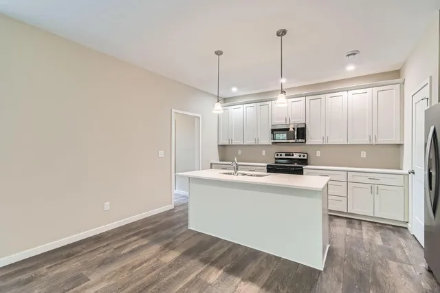 $359,900 | 120 Case Avenue East, St. Paul, MN 55117