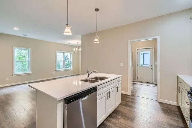 $359,900 | 120 Case Avenue East, St. Paul, MN 55117