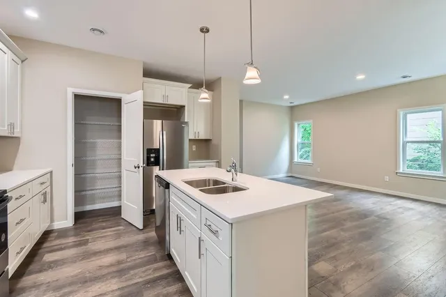 $359,900 | 120 Case Avenue East, St. Paul, MN 55117