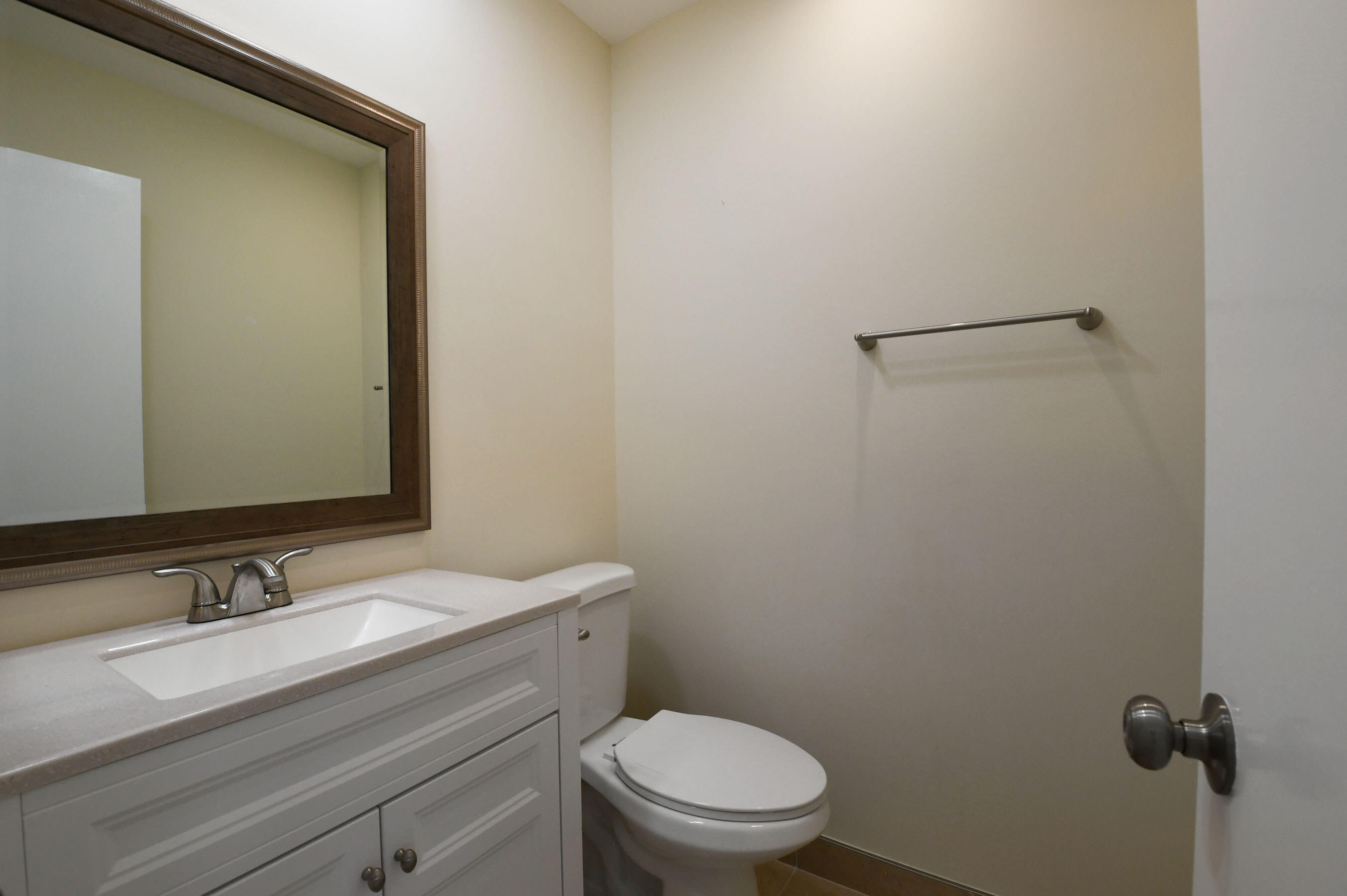 330 Capri G Delray Beach, FL 33484 - Photo 14 of 54 DSC_8744