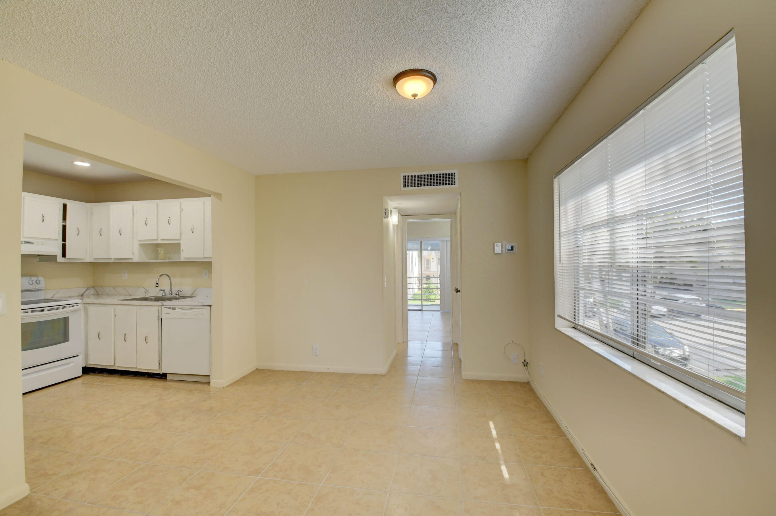 330 Capri G Delray Beach, FL 33484 - Photo 8 of 54 DSC_8709_10_11_12_13