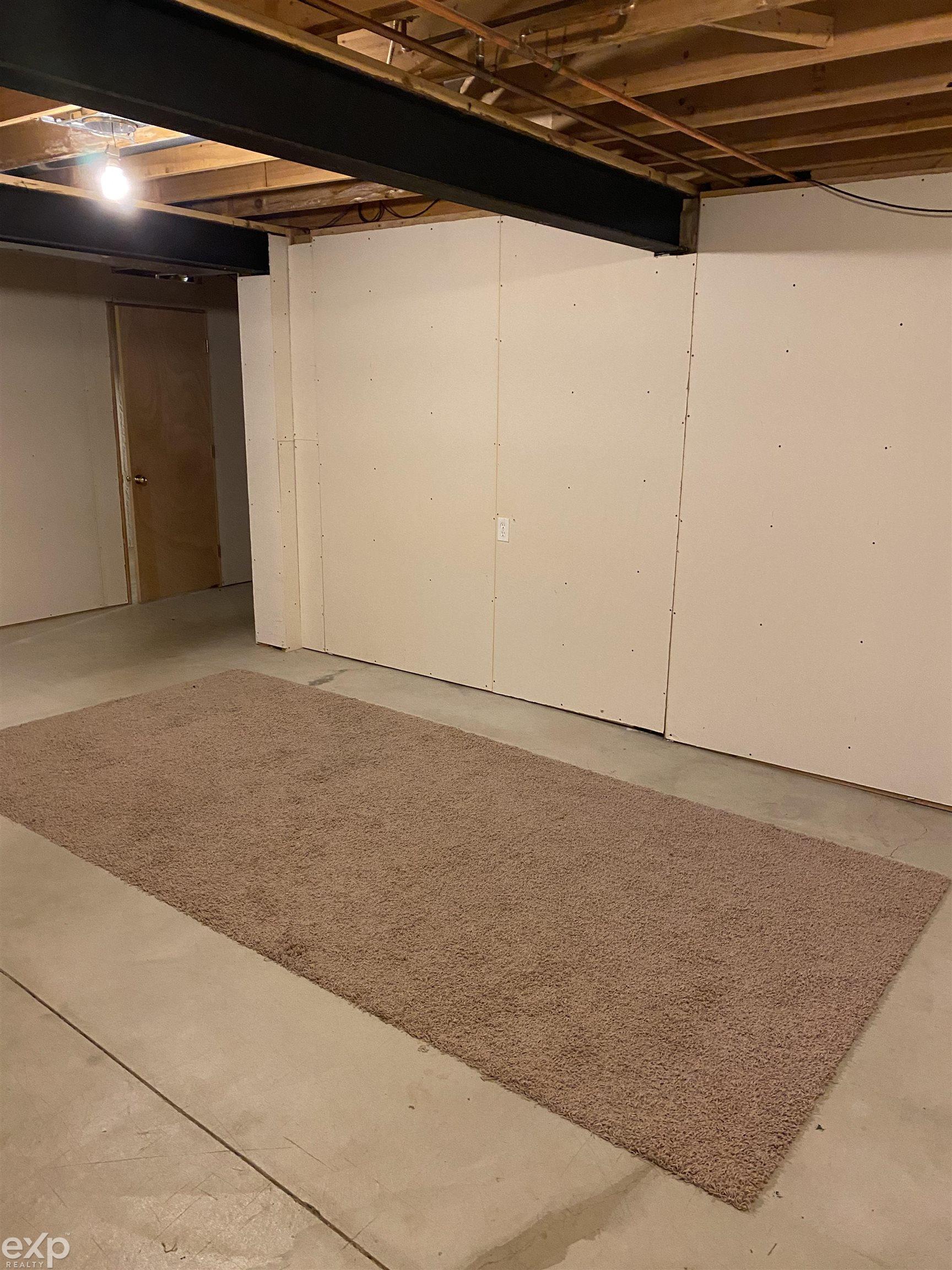 49414 Monte Road New Baltimore, MI 48047 - Photo 31 of 40 50095471-30.JPG