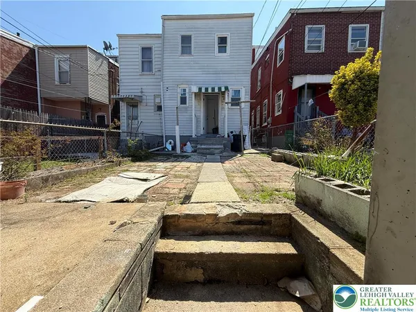 $265,000 | 445 Washington Street, Allentown, PA 18102