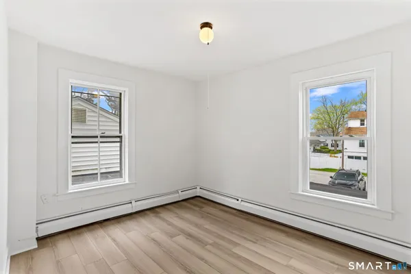 $1,600 | 63 Reynolds Street, Unit B, Killingly, CT 06239