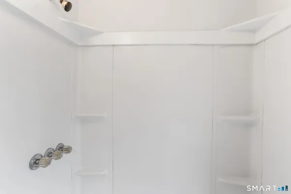 $1,600 | 63 Reynolds Street, Unit B, Killingly, CT 06239