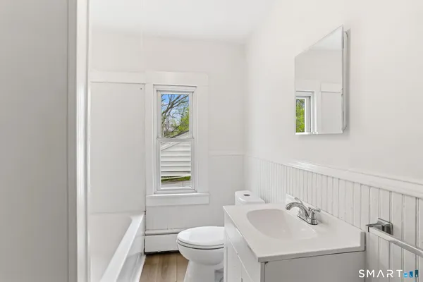 $1,600 | 63 Reynolds Street, Unit B, Killingly, CT 06239