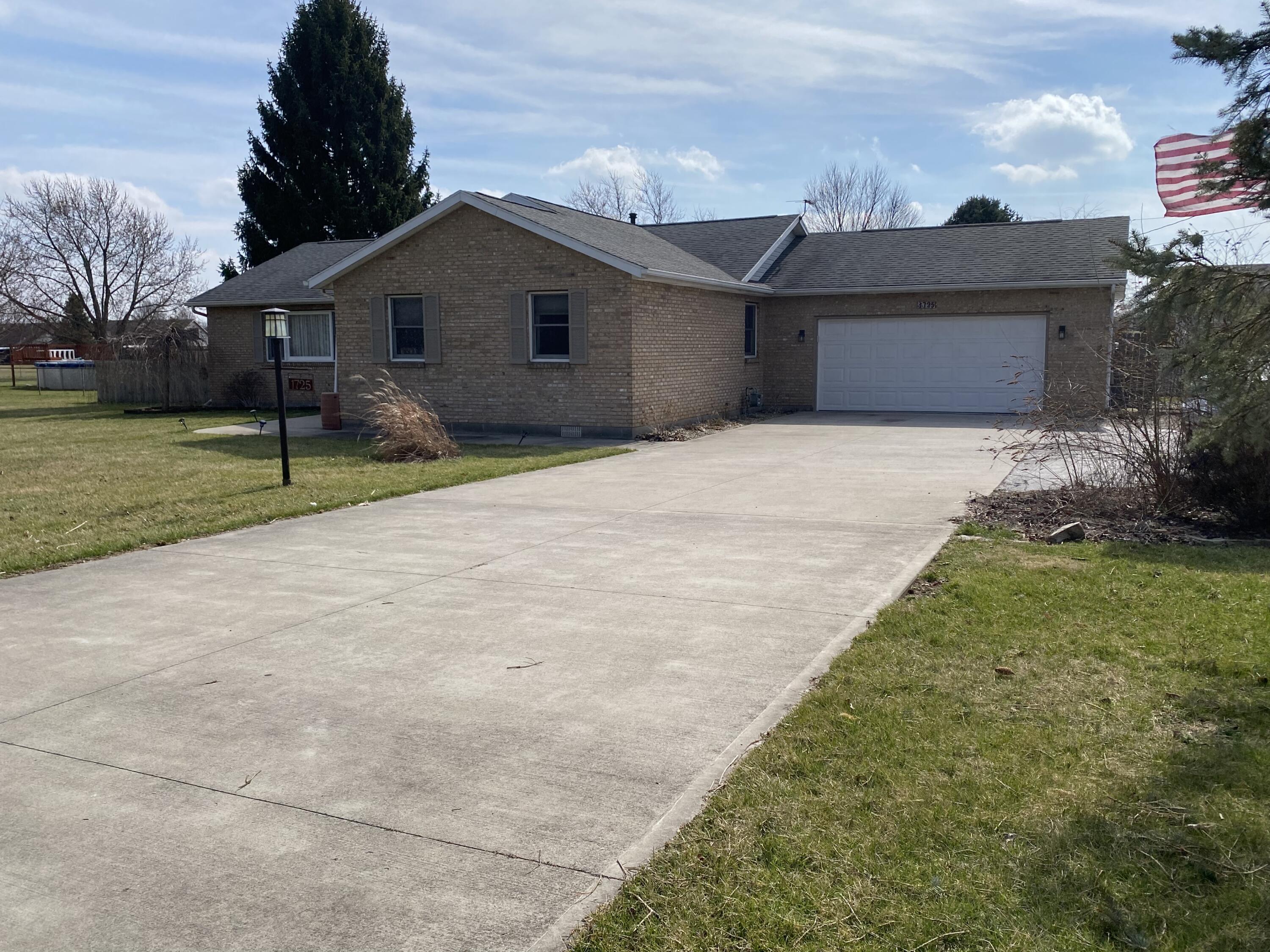 1725 Willow Road Springfield, OH 45502 - Photo 5 of 33