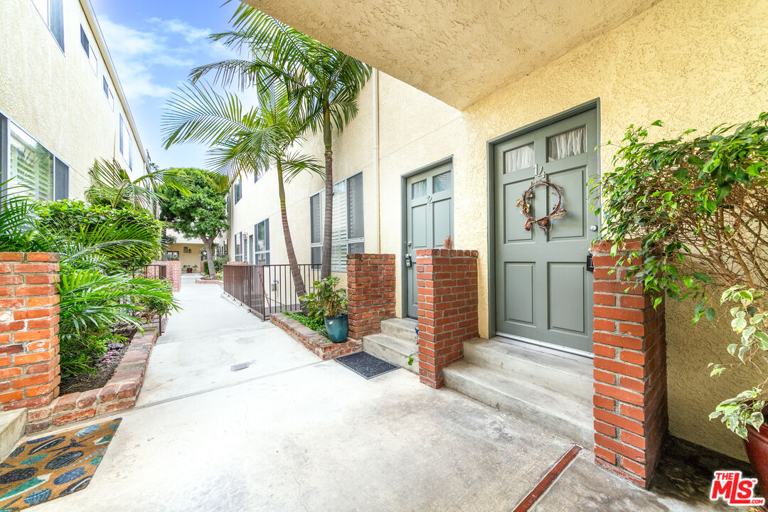 933 17th Street, Unit 14 Santa Monica, CA 90403 - Photo 27 of 29