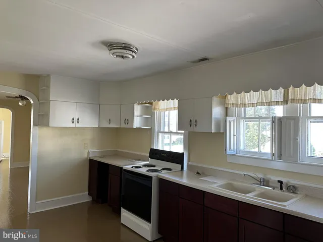 $1,295 | 101 South Mildred Street, Unit B, Ranson, WV 25438