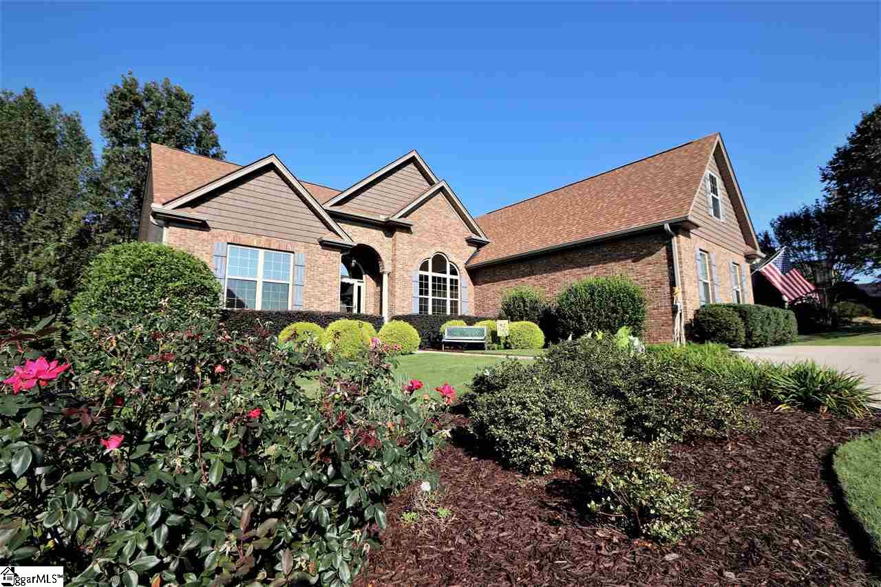 140 Fox Farm Way Greer, SC 29651 - Photo 2 of 36 Gallery Image 2