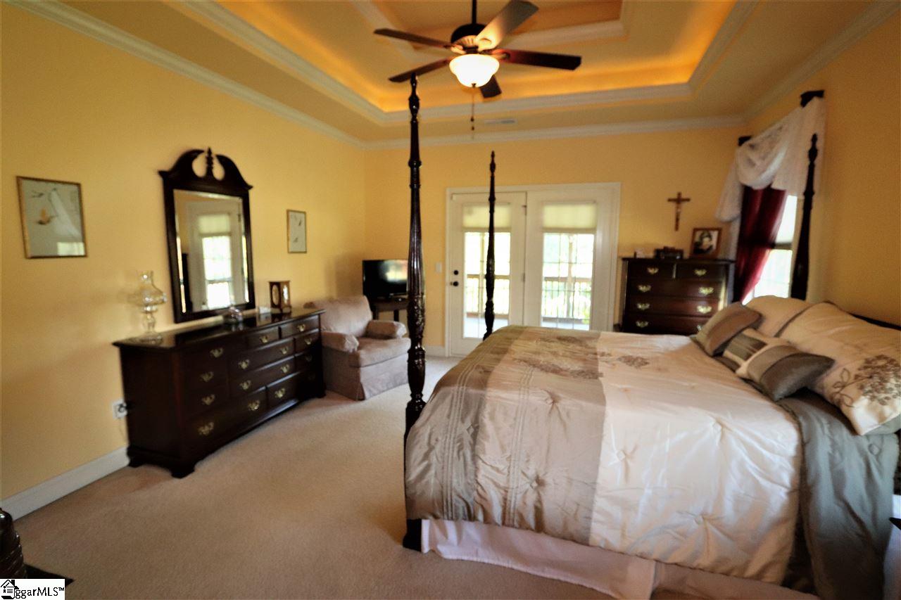 140 Fox Farm Way Greer, SC 29651 - Photo 12 of 36 Gallery Image 12