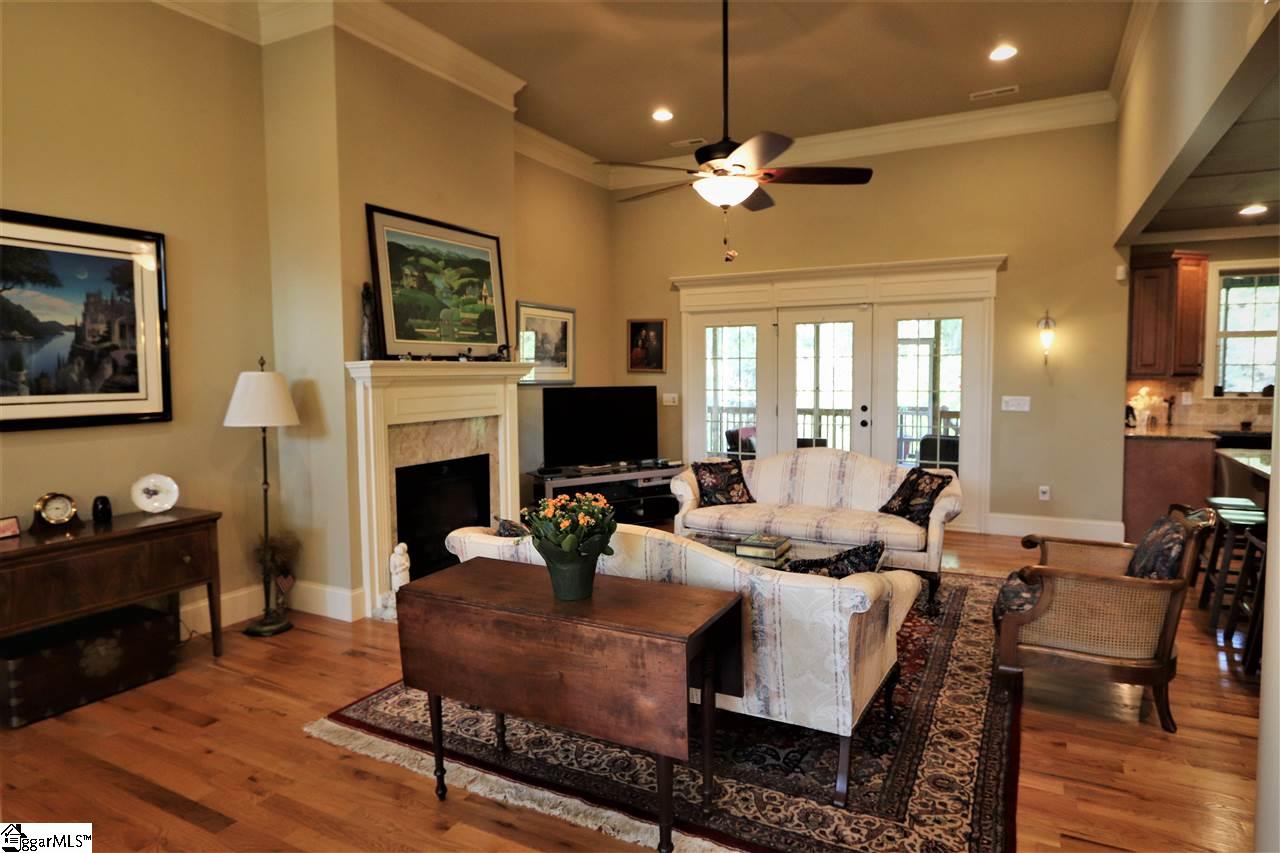 140 Fox Farm Way Greer, SC 29651 - Photo 4 of 36 Gallery Image 4