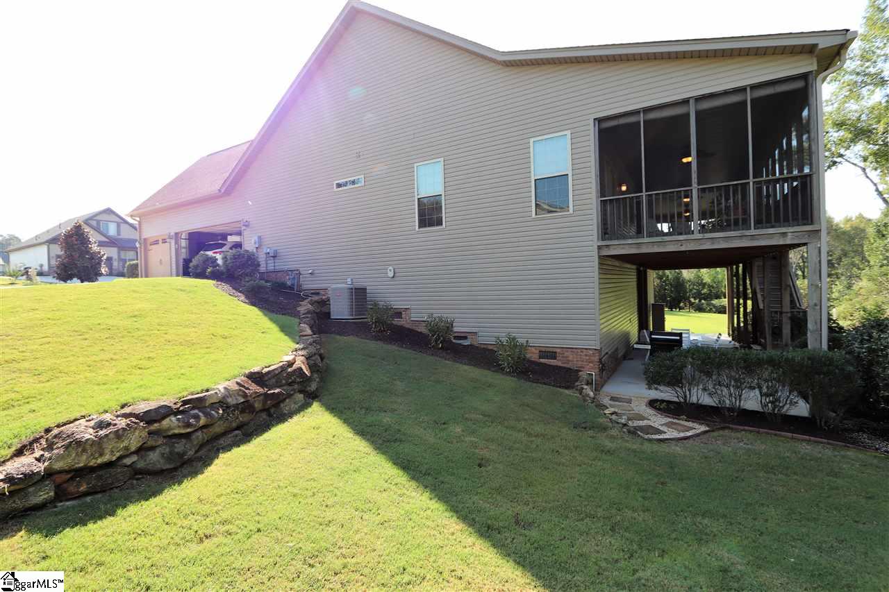 140 Fox Farm Way Greer, SC 29651 - Photo 31 of 36 Gallery Image 31