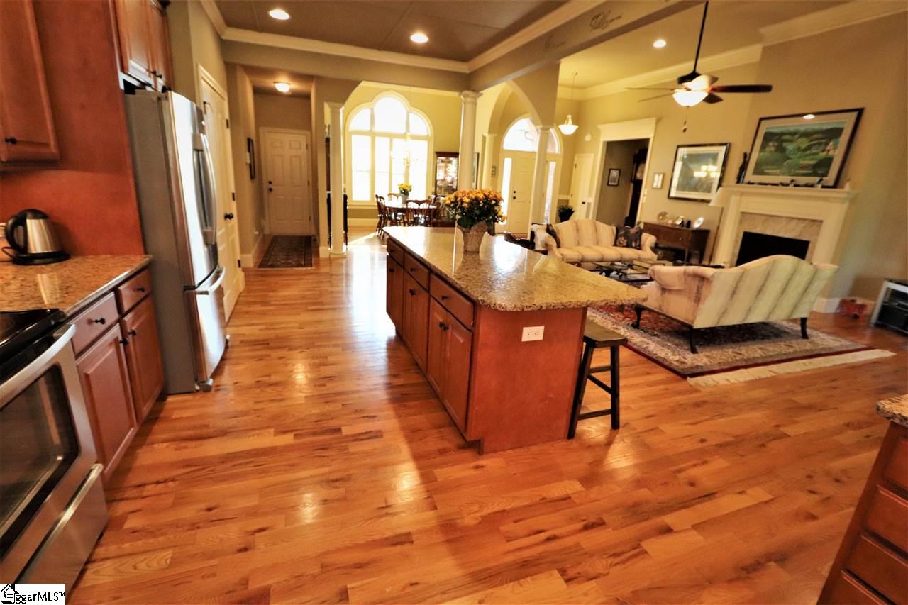 140 Fox Farm Way Greer, SC 29651 - Photo 9 of 36 Gallery Image 9