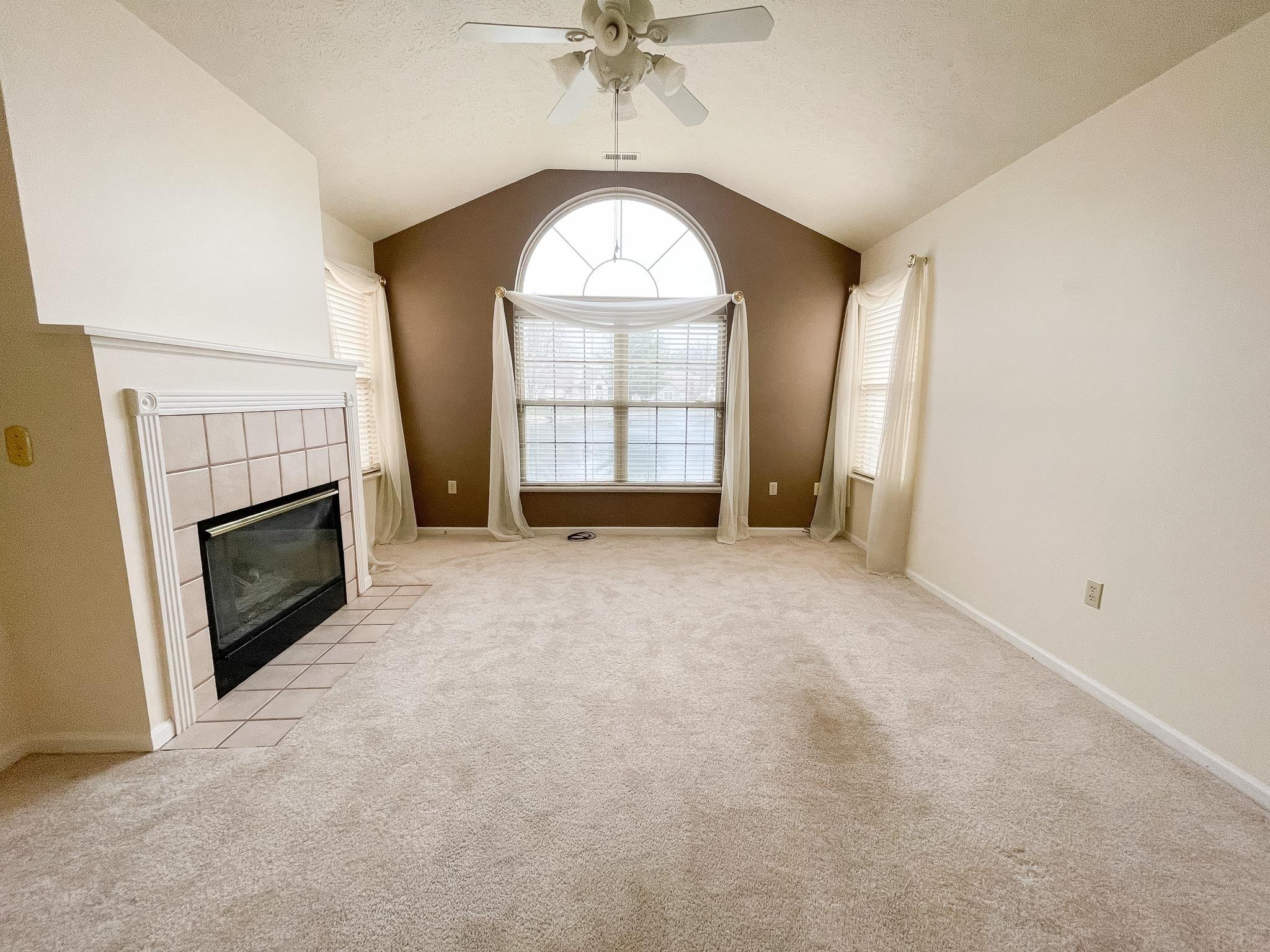 8122 Gateway Drive Evansville, IN 47715 - Photo 5 of 31