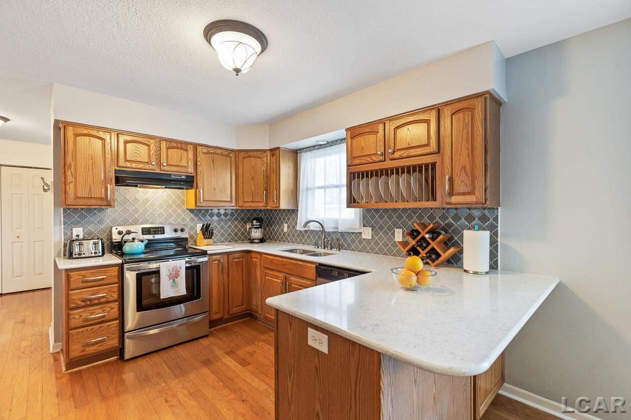 3101 Cobblestone Ridge Tecumseh, MI 49286 - Photo 10 of 36 50072249-9.JPG