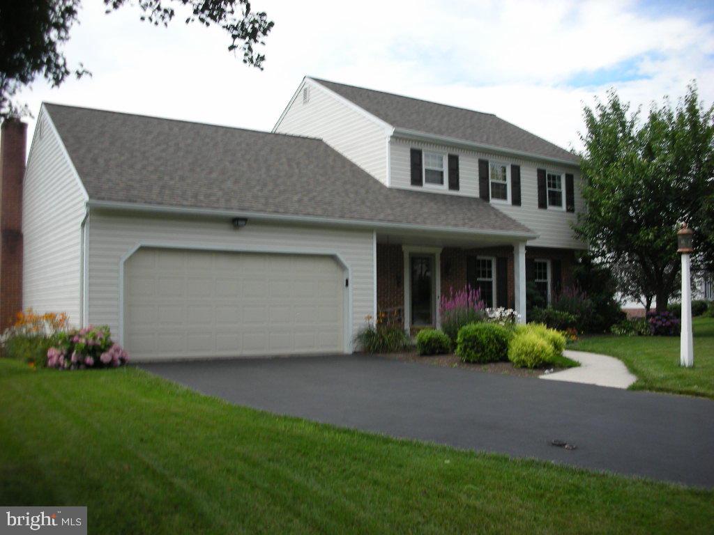 48 Brookwood Drive Lititz, PA 17543 - Photo 1 of 30 Gallery Image 1