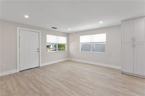 $3,000 | 2648 Van Buren Avenue, Naples, FL 34112