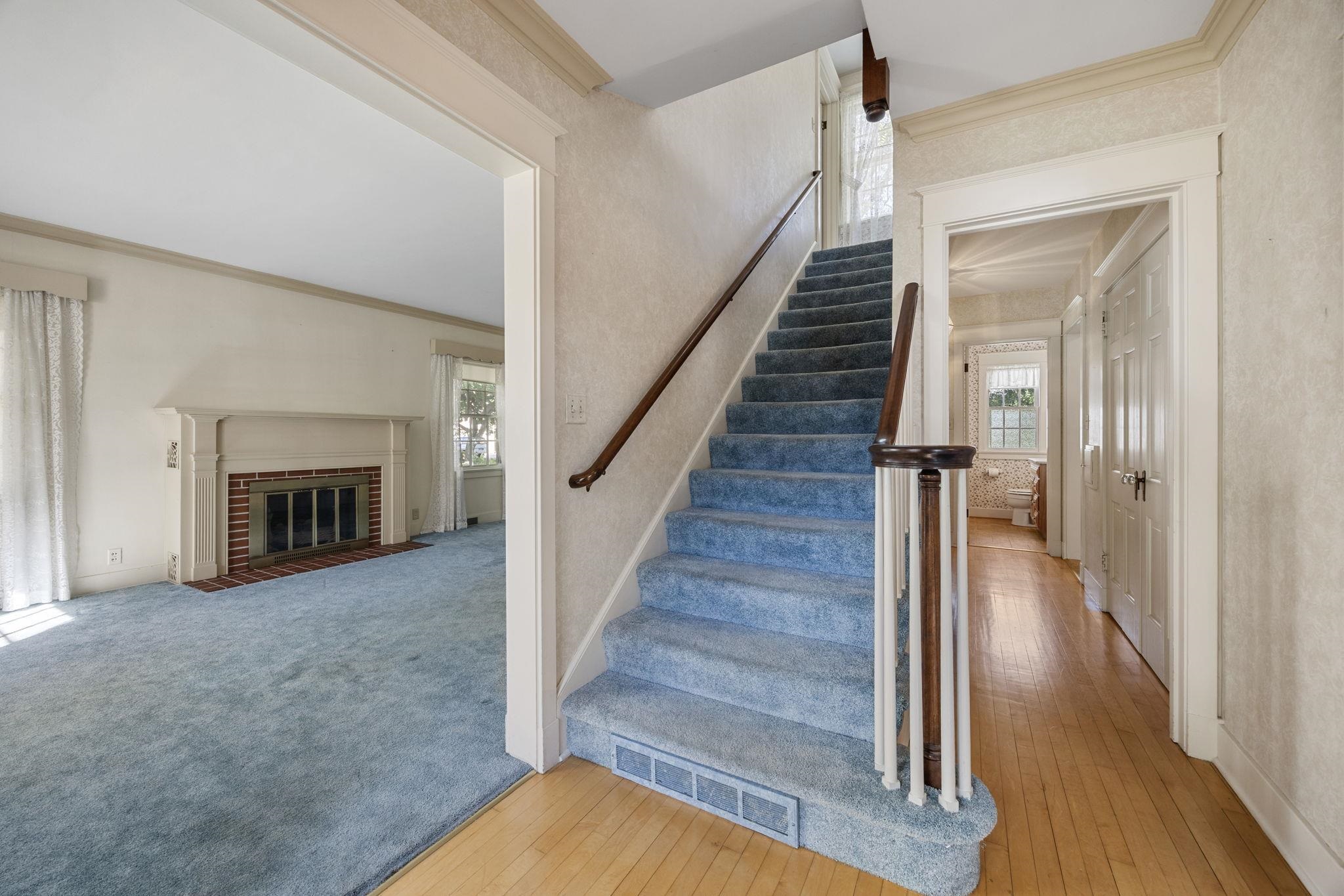 312 Frederick Avenue Fort Atkinson, WI 53538 - Photo 4 of 28 Gallery Image 4