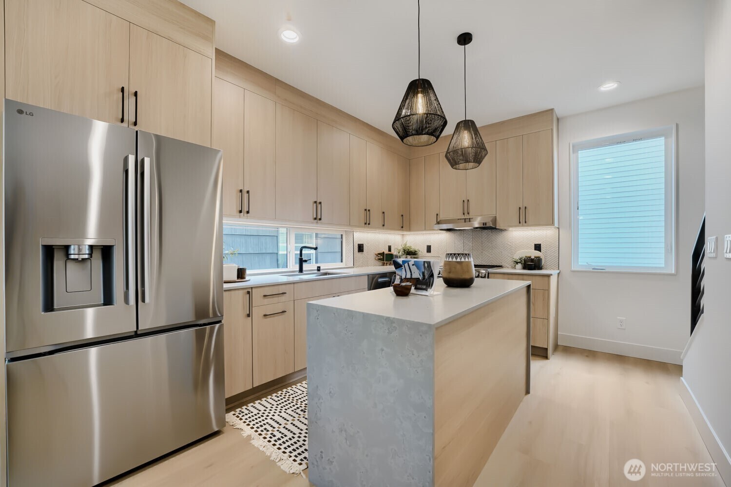 2626 58th Avenue Southwest, Unit B Seattle, WA 98116 - Photo 9 of 40