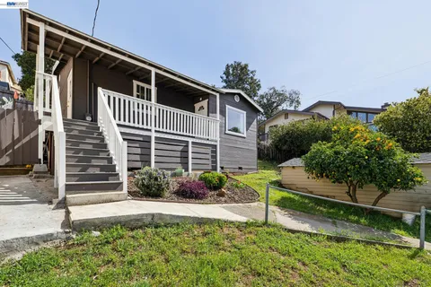 $680,000 | 25910 Westview Way, Hayward, CA 94542