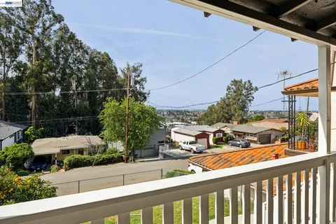 $680,000 | 25910 Westview Way, Hayward, CA 94542