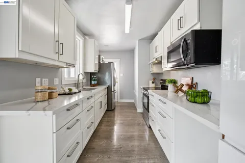$680,000 | 25910 Westview Way, Hayward, CA 94542