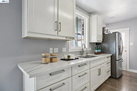 $680,000 | 25910 Westview Way, Hayward, CA 94542