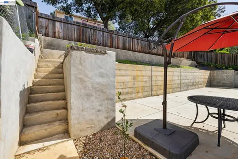 $680,000 | 25910 Westview Way, Hayward, CA 94542