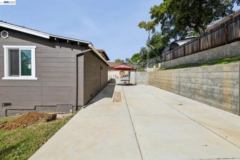 $680,000 | 25910 Westview Way, Hayward, CA 94542
