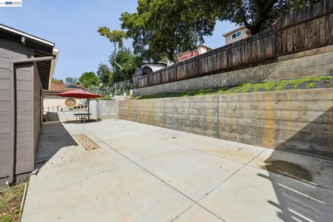 $680,000 | 25910 Westview Way, Hayward, CA 94542