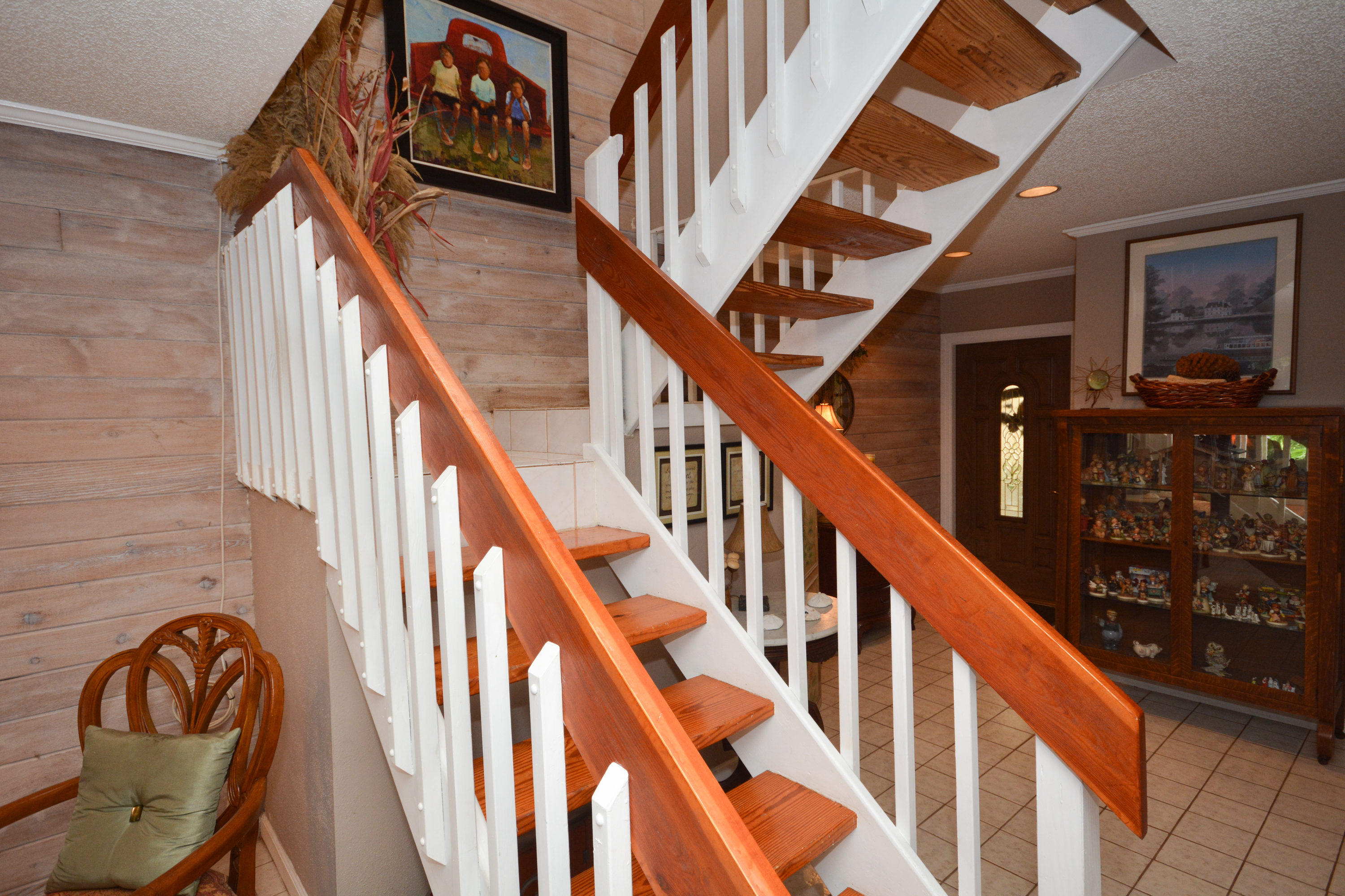 6071 Glendale Drive Boca Raton, FL 33433 - Photo 13 of 34 Stairway