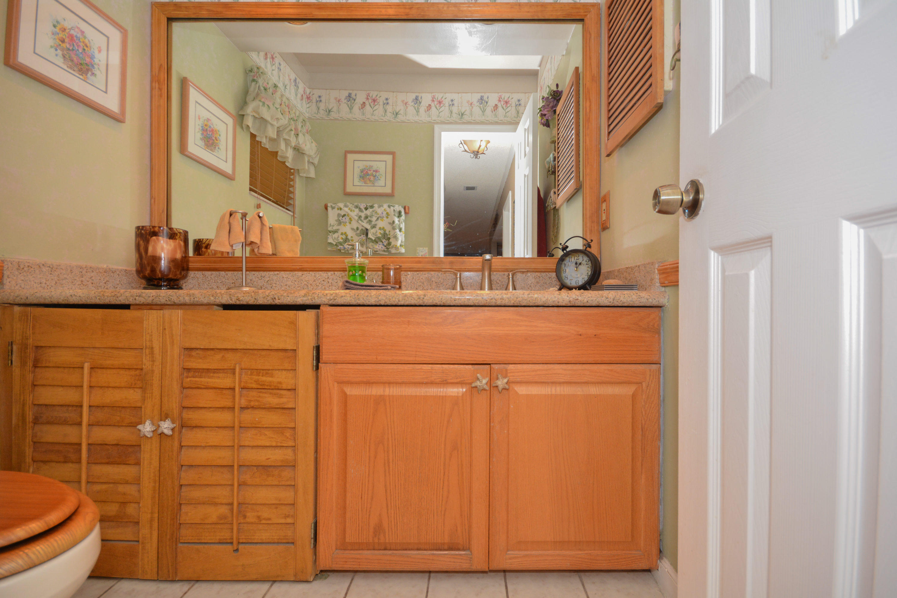 6071 Glendale Drive Boca Raton, FL 33433 - Photo 23 of 34 Bath