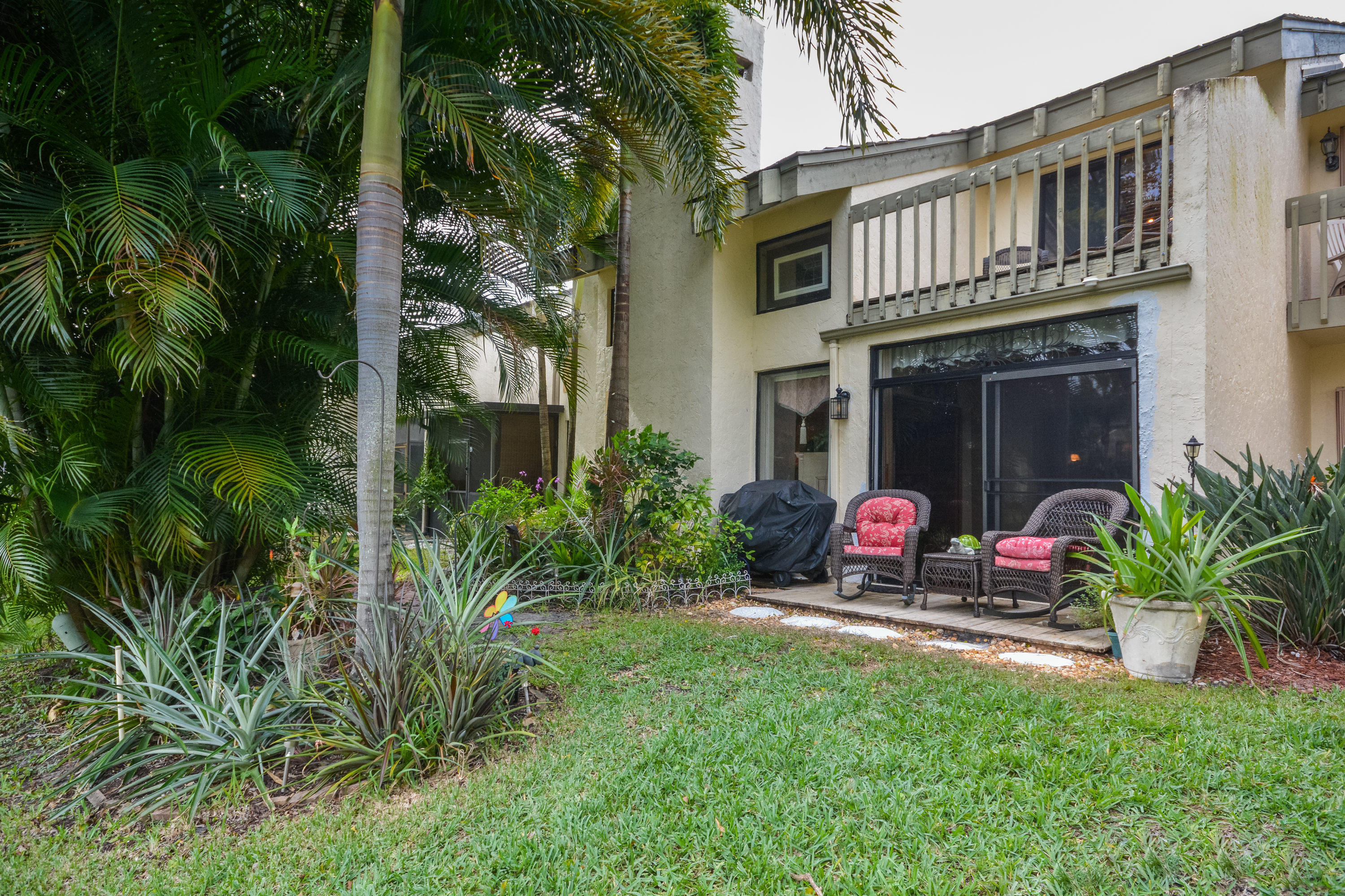 6071 Glendale Drive Boca Raton, FL 33433 - Photo 30 of 34 Rear View of Home