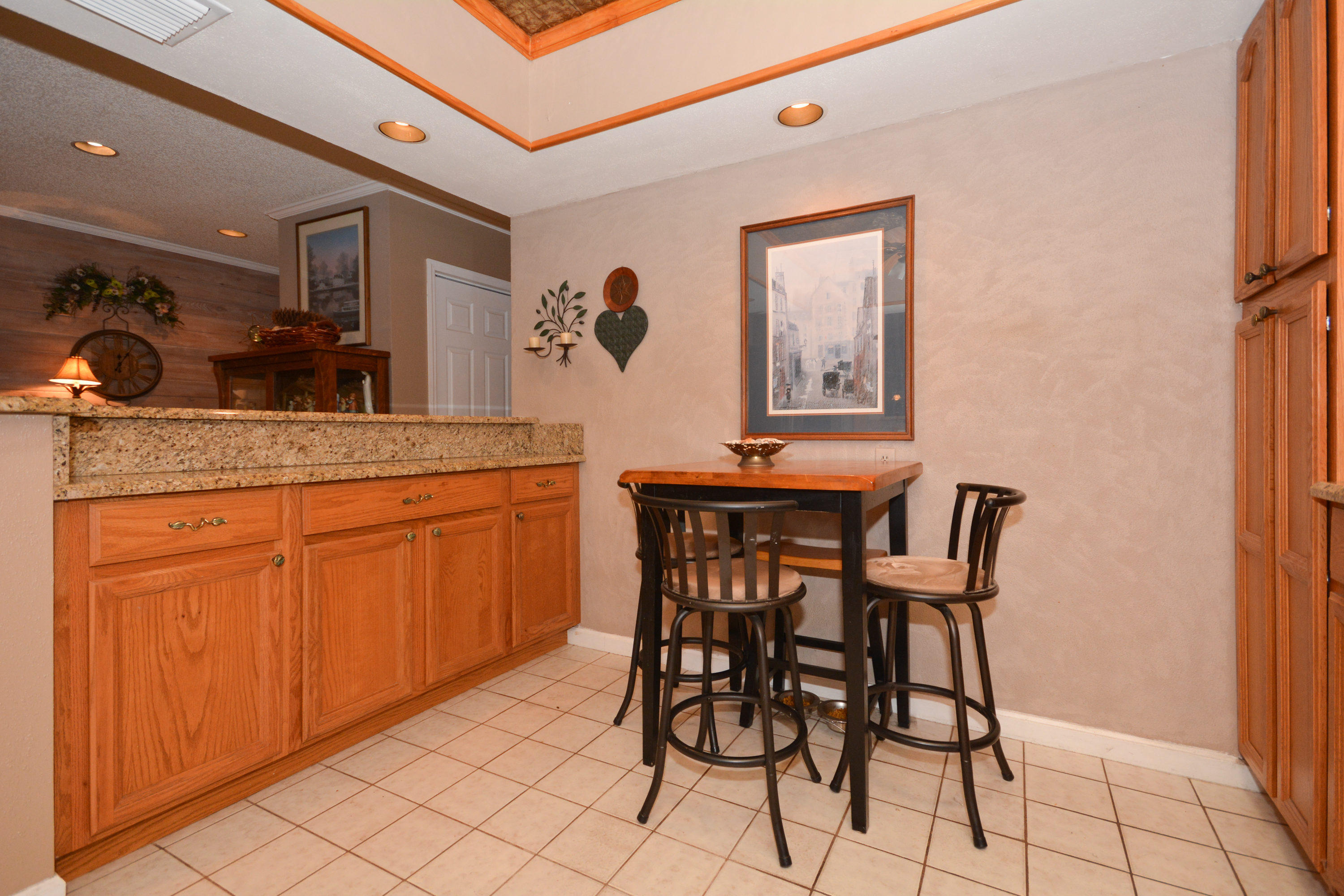6071 Glendale Drive Boca Raton, FL 33433 - Photo 6 of 34 Breakfast Area