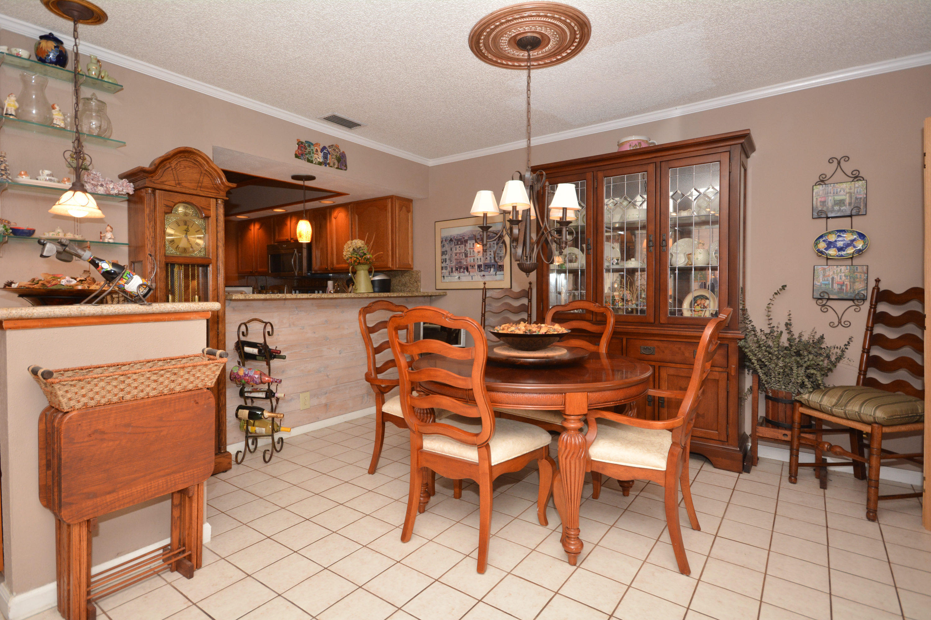 6071 Glendale Drive Boca Raton, FL 33433 - Photo 8 of 34 Dining Room