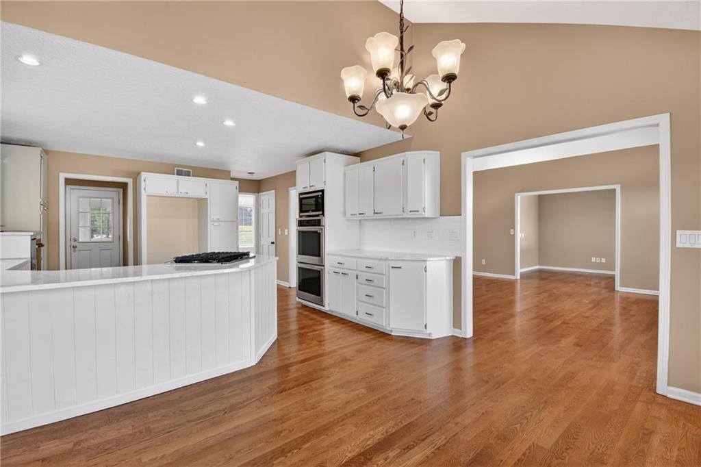 2018 Lexington Road Pleasant Hill, MO 64080 - Photo 21 of 59