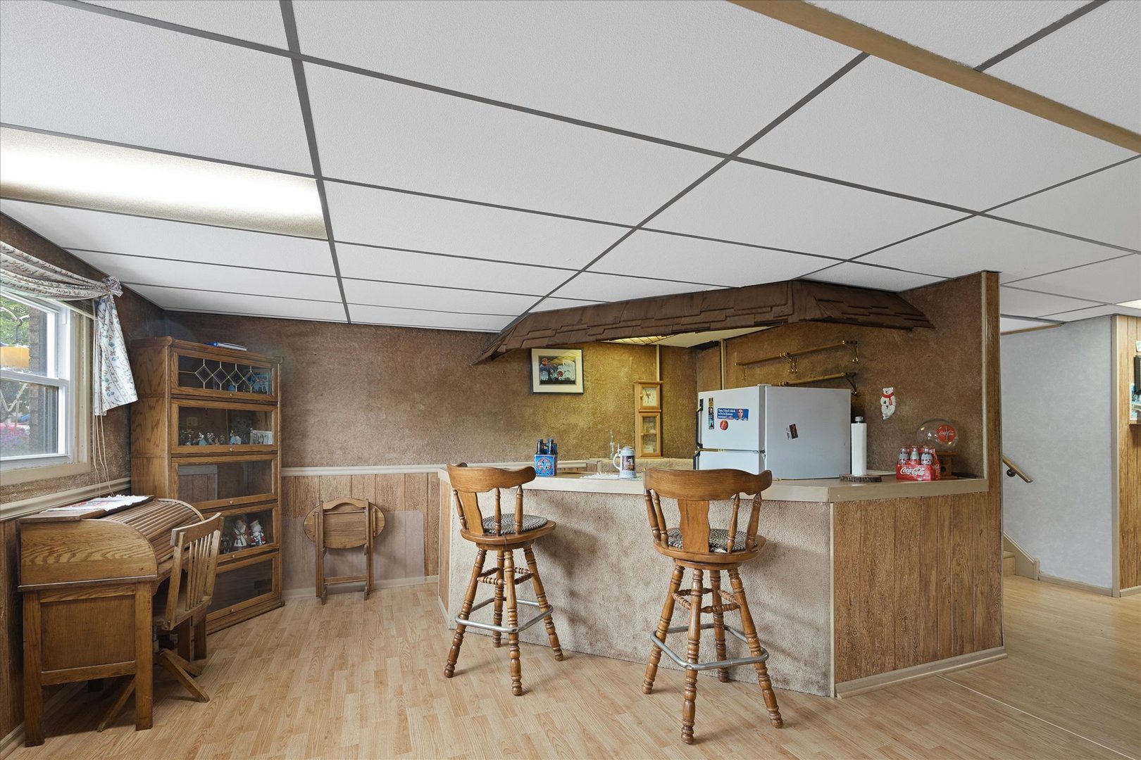6349 Forestview Drive Oak Forest, IL 60452 - Photo 13 of 18 a view of a dining room with furniture