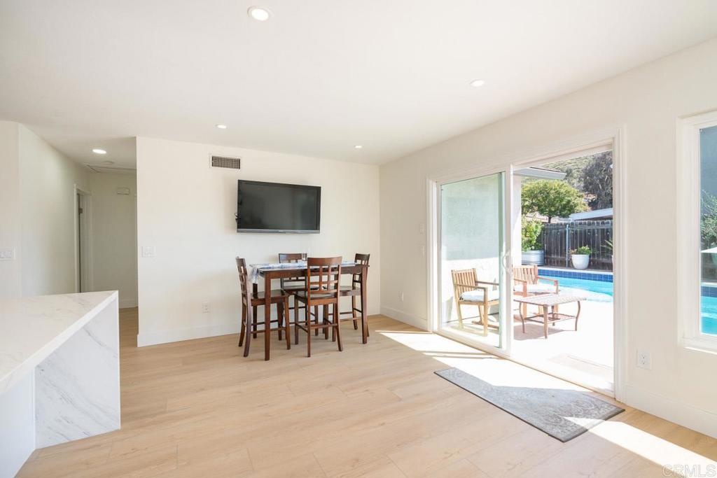 11007 Crystal Springs Road Santee, CA 92071 - Photo 16 of 33 Dining Room